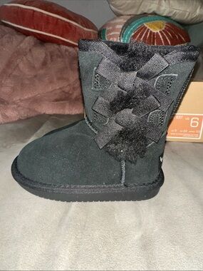 Koolaburra Black Faux Suede Cozy Ankle Boots with Side Bow